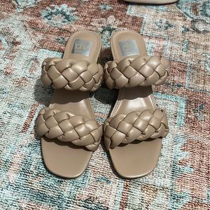 Dolce Vita low nude heel